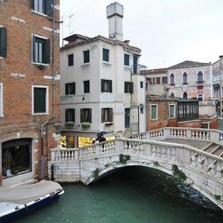 Ca' Dei Nomboli Canal View Veneza Exterior foto